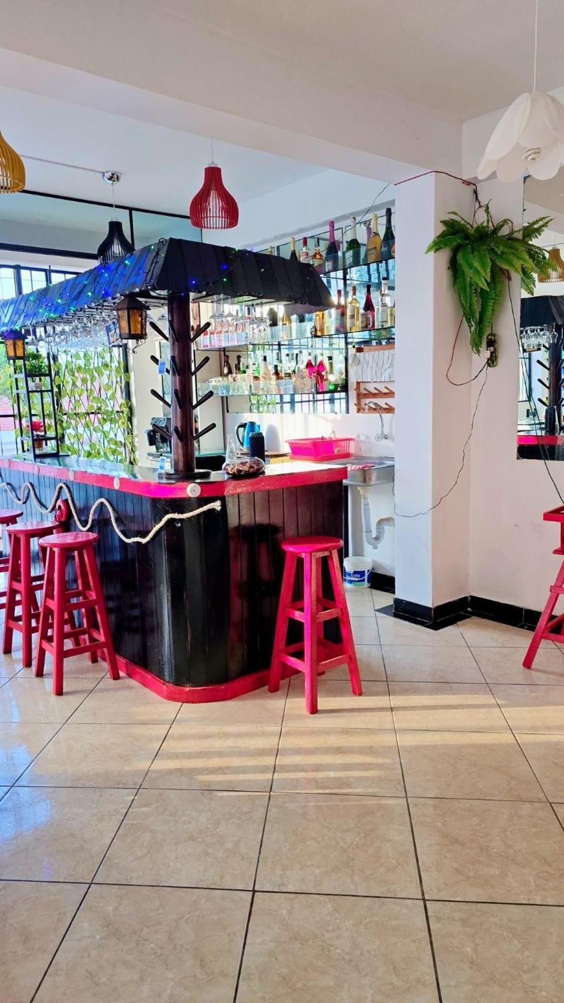 Hostal Costa Azzurra Cerro Azul Bagian luar foto