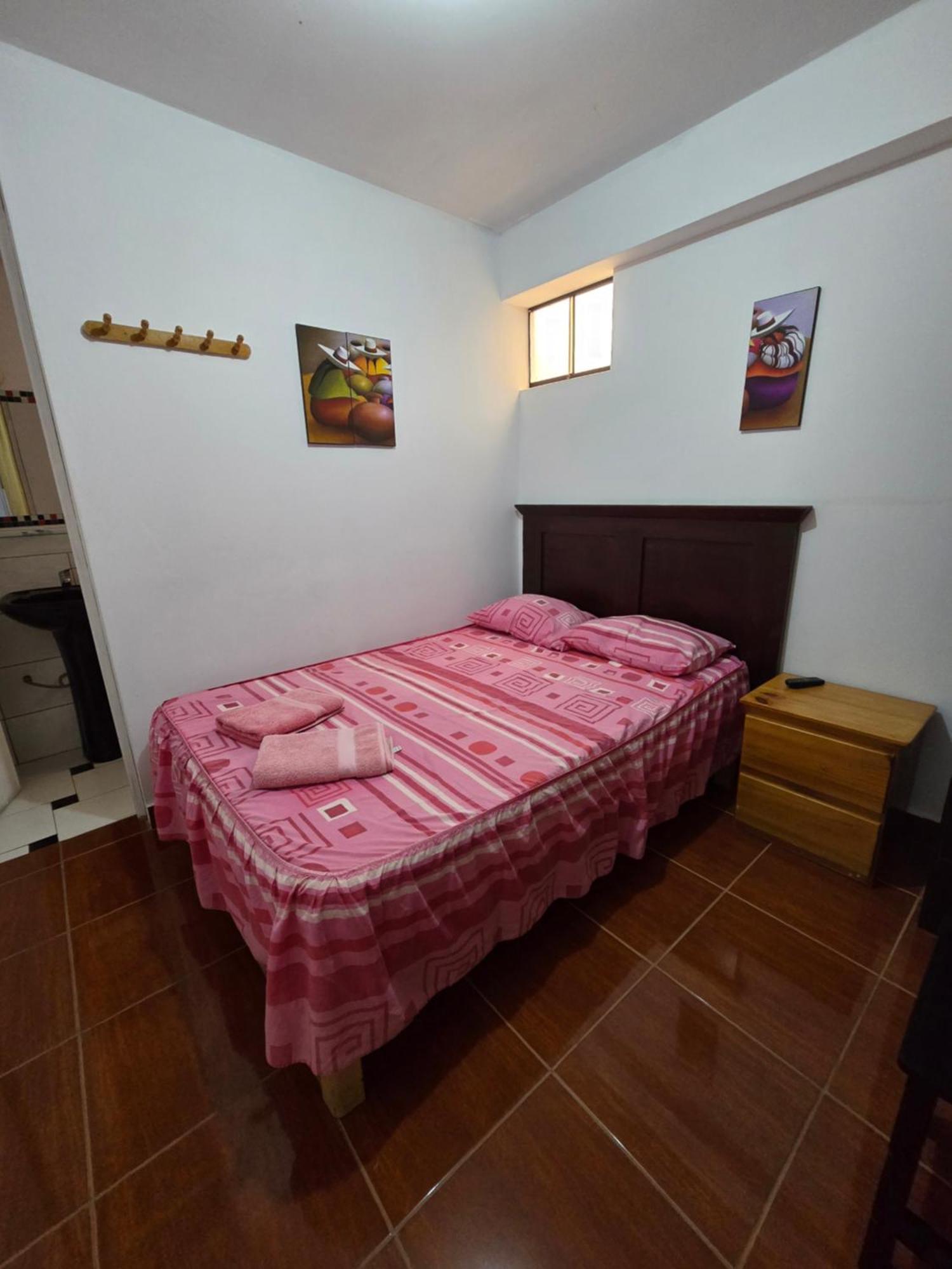 Hostal Costa Azzurra Cerro Azul Ruang foto