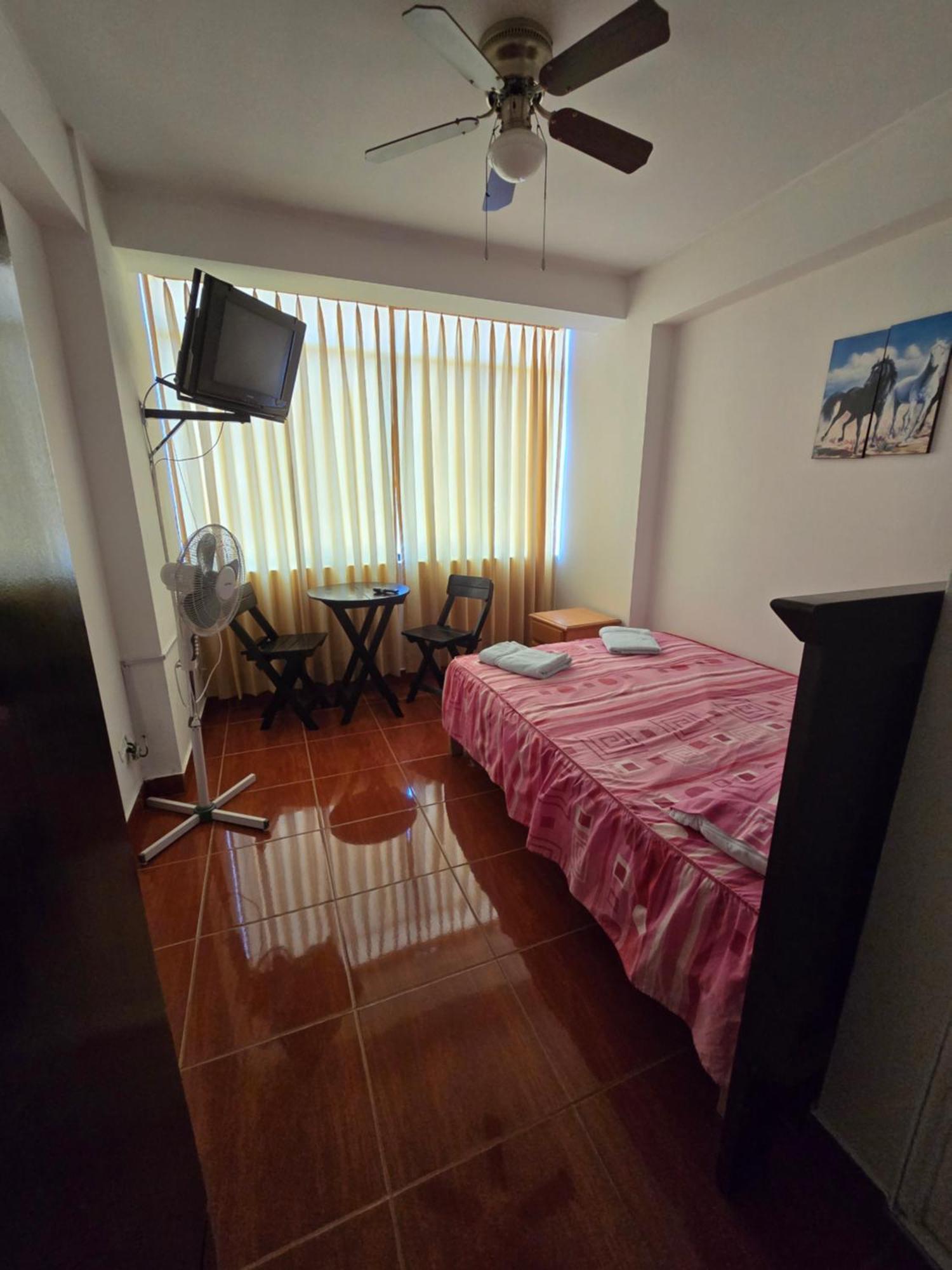 Hostal Costa Azzurra Cerro Azul Ruang foto